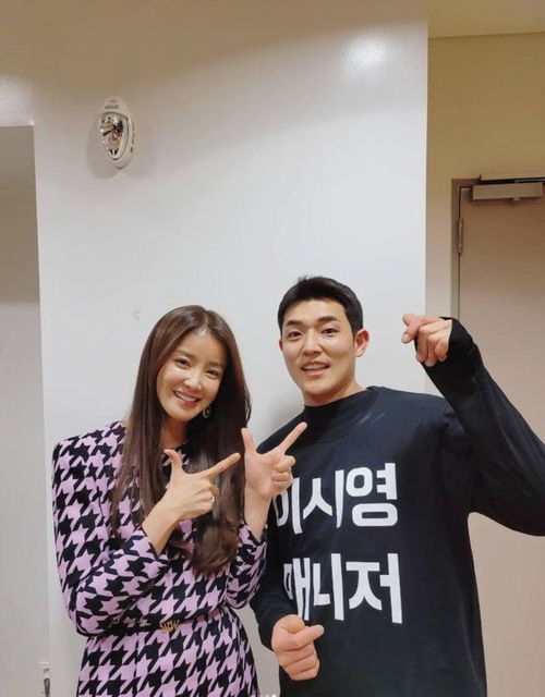 從帥到被贊像BTS Jin，看韓星經紀人高顏值暖男現(xiàn)象 演出經紀的新趨勢